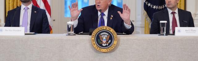 Tramp: „Sve manje od američke kontrole nad Grenlandom neprihvatljivo“