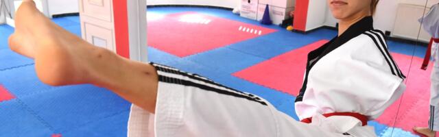 DEVOJKA SA KRILIMA TRUDNA, podelila najlepše vesti: "Nove boje stižu u naš život"