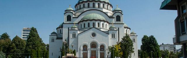 Grupa građana: Rekonstrukcijom platoa ispred Hrama nestaje još jedna zelena površina