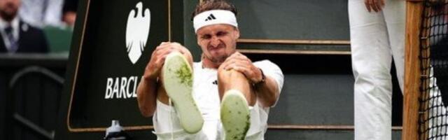 HOROR NA VIMBLDONU! Zverev PROKLIZAO i doživeo stravičnu POVREDU! Nemac ostato da sedi na TRAVI! Evo šta je u PITANJU (FOTO)