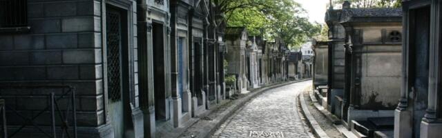 Pariz nudi neobičnu priliku: grobno mesto pored Džima Morisona, Oskara Vajlda i Edit Pjaf
