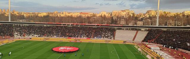 „Grobare“ i „delije“ ujedinio jedan navijač – zajedno grmeli prezime navijača Partizana (VIDEO)