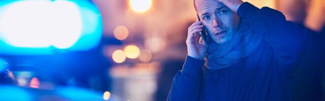 HOROR U ZEMUNU: Izleteo iz kola u pokretu kada je video KO ga posmatra sa suvozačevog mesta! "Ovo je košmar"