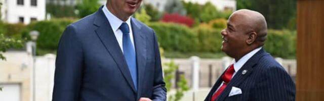 Vučić sa Bernsom o jačanju odnosa Srbije i SAD i situaciji na Kosovu i Metohiji (FOTO)