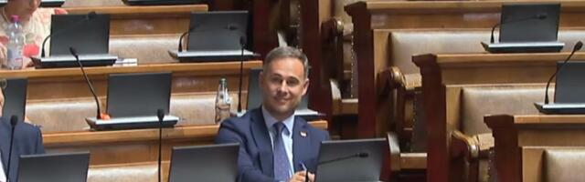 EVO KAKO BI DA VODE SRBIJU! Aleksić u Skupštini nahvalio opštinu Medijana, a usledio HLADAN TUŠ: Otkriven spisak SKANDALA i AFARA opozicione vlasti u Nišu!