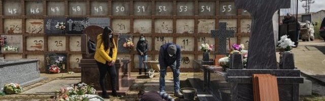 U ŠPANIJI ZA JEDAN DAN UMRLE 674 OSOBE! Crna serija se nastavlja, ukupno 12.418 žrtava korone