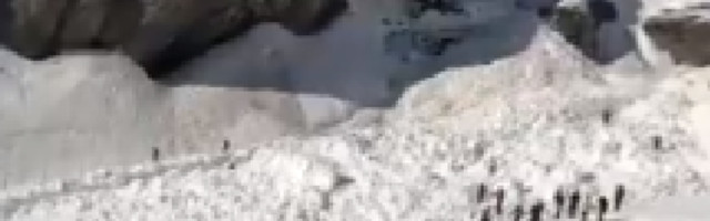 Skijaše u Tatrama skoro odnela lavina snega: "Blio je kao u nekom filmu" (VIDEO)