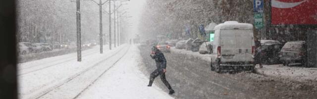 (MAPE) STIŽE JOŠ JEDAN NALET SNEGA U SRBIJU, POGLEDAJTE KRETANJE HLADNE MASE: Od ovog datuma temperatura pada za 15 stepeni! NAJNOVIJA PROGNOZA