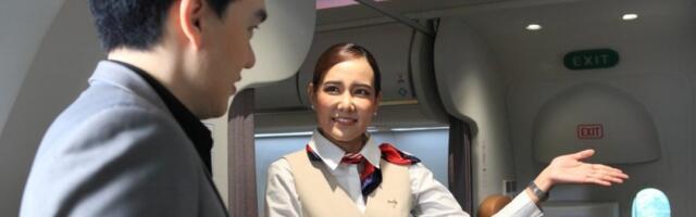 Zašto stjuardese vole da vas gledaju u oči? Pravi razlog vam niko do sada nije rekao