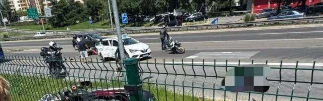 Oborena trojica motociklista: Teška nezgoda kod Autokomande, haos u saobraćaju (FOTO)