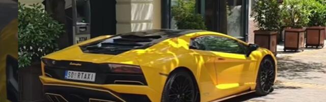 Lamborgini "zalutao" u pešačkoj zoni: Svi zanemeli  (VIDEO)