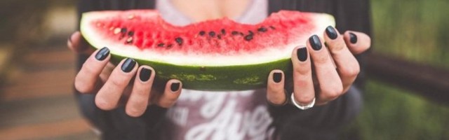 ZIMNICA OD LUBENICE?! Evo zašto nikako ne smete bacati KORU u smeće, PRATITE KORAKE OVOG NEOBIČNOG RECEPTA!