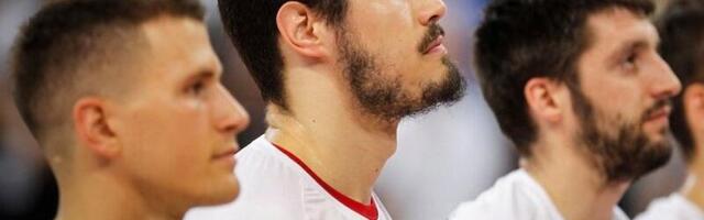 DELIJE U TRANSU: Ogromno pojačanje za Crvenu zvezdu