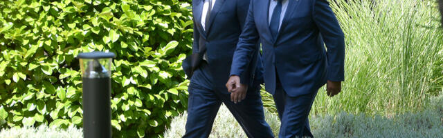 Vučić ugrožava odnose Srbije sa SAD jer ne priznaje sankcije Dodiku