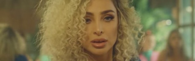 Nakon SMRTI OCA, Maja Berović od nje ima NAJVEĆU PODRŠKU! Pevačica joj čestitala ROĐENDAN, da vidite KOLIKO SE LIČE! (FOTO)