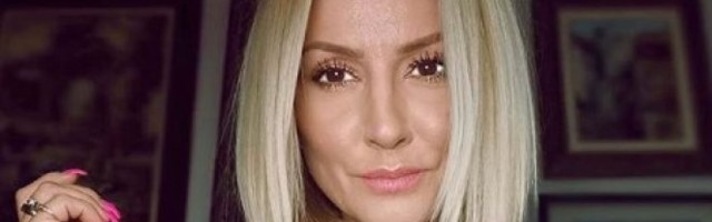 SVI JE ZNAMO KAO PLAVUŠU, A EVO KAKO JE GOCA TRŽAN IZGLEDALA NA POČETKU KARIJERE! Ogromna RAZLIKA - da li biste je PREPOZNALI? (FOTO)