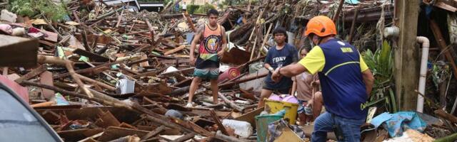 Evakuisano skoro milion ljudi: Supertajfun Fung-vong sa vetrovima od 230 km/h stiže na Filipine