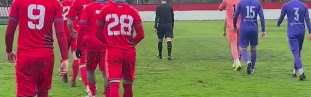 Veliki skandal posle utakmice Borac – Grafičar, huligani upali u svlačionicu, razbijali sve pred sobom i pretili igračima domaćeg tima!