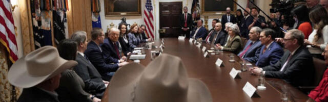 Трамп представио помоћ од 12 милијарди долара за америчке фармере