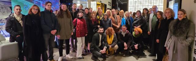 Svoj na svome: Blokaderi se smeju i poziraju, dok u glavnom gradu Hrvatske ruše Srbiju (FOTO)