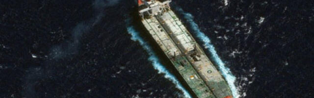 Русија тражи од САД да прекину потеру за танкером са нафтом код Венецуеле