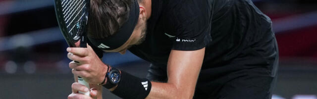 Zverev preživeo! Nemac se preokretom plasirao u naredno kolo