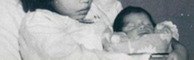 Do tada smo mislili da je nemoguće, ali ovo je priča o najmlađoj majci u istoriji (VIDEO)