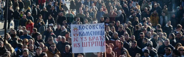 Protesti u Kosovskoj Mitrovici i Štrpcu: Jedni su za, drugi su protiv Vučića
