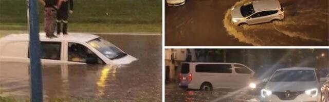 PELI SU SE NA KROV KOMBIJA, POPLAVA URNISALA NOVI SAD! Kataklizma pogodila Srbiju, ljudi ne znaju šta ih je snašlo! (FOTO,VIDEO)