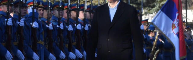 Vučić: “Mir možemo da sačuvamo samo ukoliko su nam vojska i sistem odbrane još snažniji i još jači”