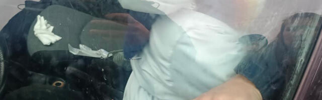 Kragujevački vatrogasci spasili dete zaključano u vozilu