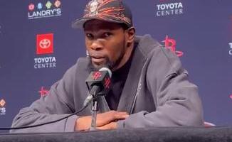 DURENT ISPROZIVAO JOKIĆA I DONČIĆA NA KONFERENCIJI: Pogledajte ovu dvojicu šta rade - njih ne zanima utakmica, valjaju se po podu... (VIDEO)