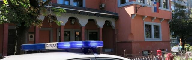 UČENIK 2. RAZREDA UDALJEN IZ ŠKOLE ZBOG VRŠNJAČKOG NASILJA! Novi preokret u školi "Dimitrije Davidović" u Smederevu - deca se vraćaju u klupe, roditelji upozoravaju: "Ovo nije kraj problema!"