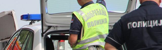 FOTO: Tri osobe stradale u nesreći na putu Šabac-Ruma, vozio u kontra smeru