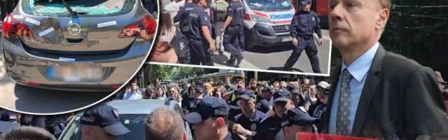Sram te bilo, Đokiću! Ljudi, pogledajte šta je politikant uradio nakon haosa ispred Pravnog - tajkunski mediji počeli da lešinare