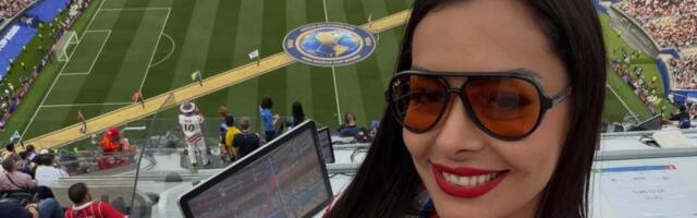 Larisa Rikelme se vratila! /GALERIJA/