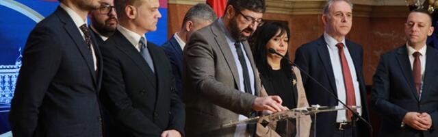 Može li opozicija da se pomeri sa margina?