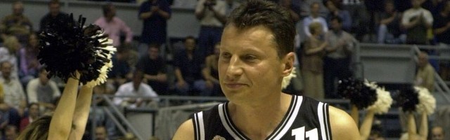 Reč legende: Partizan da pogodi sa trenerom “u glavu”, dobro je što je Savić u klubu