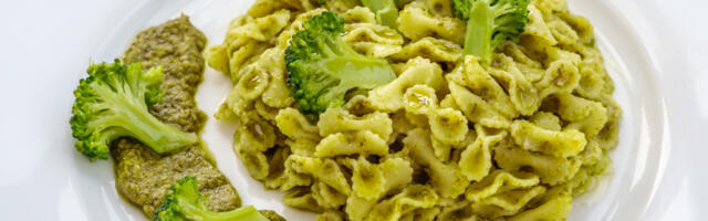 Recept za kremastu i svežu prolećnu pastu sa brokolijem