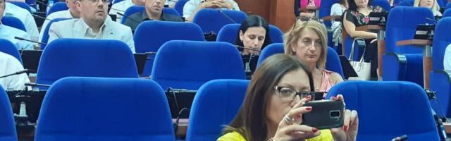 TV prenos sastanka gadonačelnika sa direktorima škola