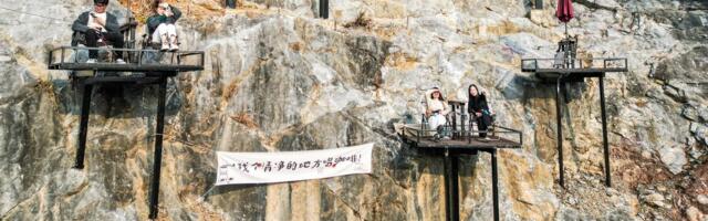 Najekstremniji kafić na svetu postao fenomen: Pogledajte gde ljudi piju kafu!