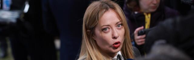 HITNO OGLAŠAVANJE ĐORĐE MELONI NAKON SKANDALOZNE FOTOGRAFIJE KOJA JE PROCURILA U JAVNOST! Italijana na stubu srama!