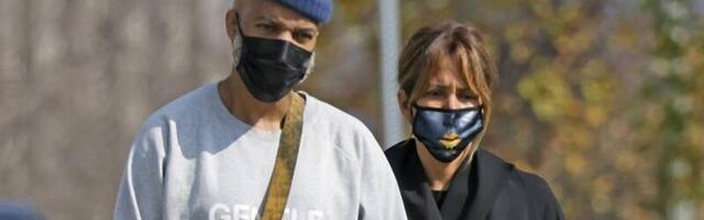 Hale Beri i njen novi dečko šetaju u javnost obučeni kao da su istrčali ispred zgrade da preuzmu dostavu