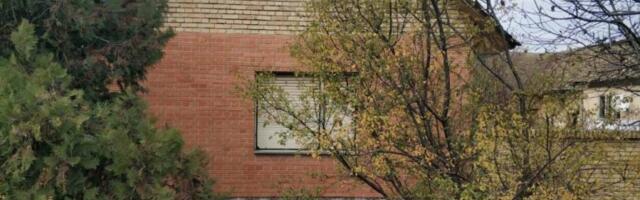 KUĆA OD 108 KVADRATA I SEDAM ARI PLACA ZA 10.500 EVRA! Neverovatna ponuda na srpskom tržištu nekretnina!