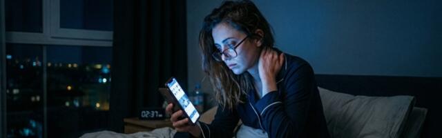 Koliko nas zapravo košta vreme provedeno uz telefon? Evo kako telo reaguje na svaki sat pred ekranom