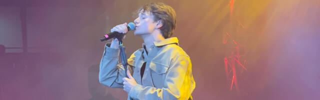 Jakov Jozinović prekinuo koncert u Beogradu, saopštio: "Moramo da OTKAŽEMO..." Usledio muk i ŠOK u publici