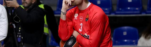 Filmska priča oko Milutinova: "Sve je bilo spremno da promeni klub, a onda su ga zaključali u kancelariju"