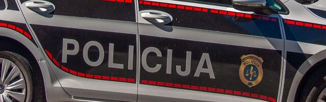 FOTO: Obrušio se deo mosta na graničnom prelazu Gradiška