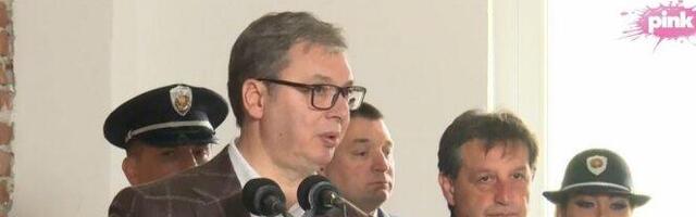 TAKAV FALSIFIKAT NIJE SE DOGODIO 30 GODINA! Predsednik Vučić o fotošopu opozicije: Znamo tačan broj ljudi, imamo precizne softvere