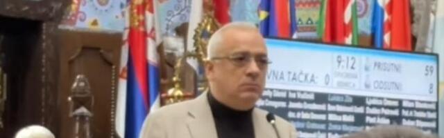 Gradonačelnik Subotice izviždan, pa poručio: "Samo zahvaljujući pribranosti aktivista SNS nije došlo do incidenta"